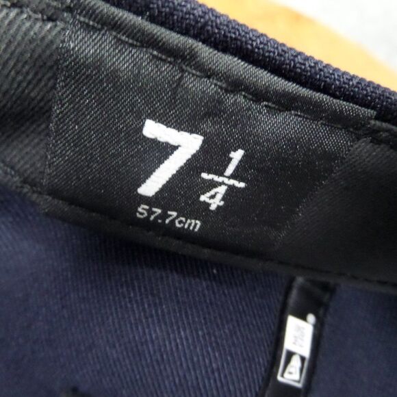 New Era USA flag 59Fifty Navy Blue fitted Hat Size 7 1/4 and 7 3/8 Cap - Picture 13 of 13